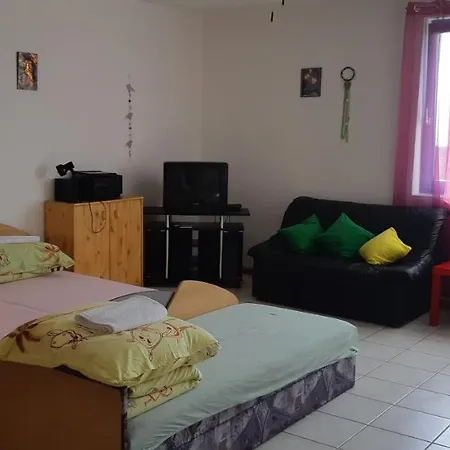 Robert Apartmant * Balatonalmádi