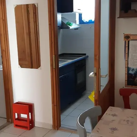 Robert Apartmant Apartment *