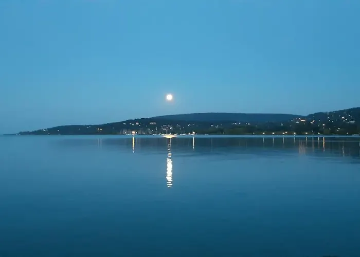 Apartament Robert Apartmant *